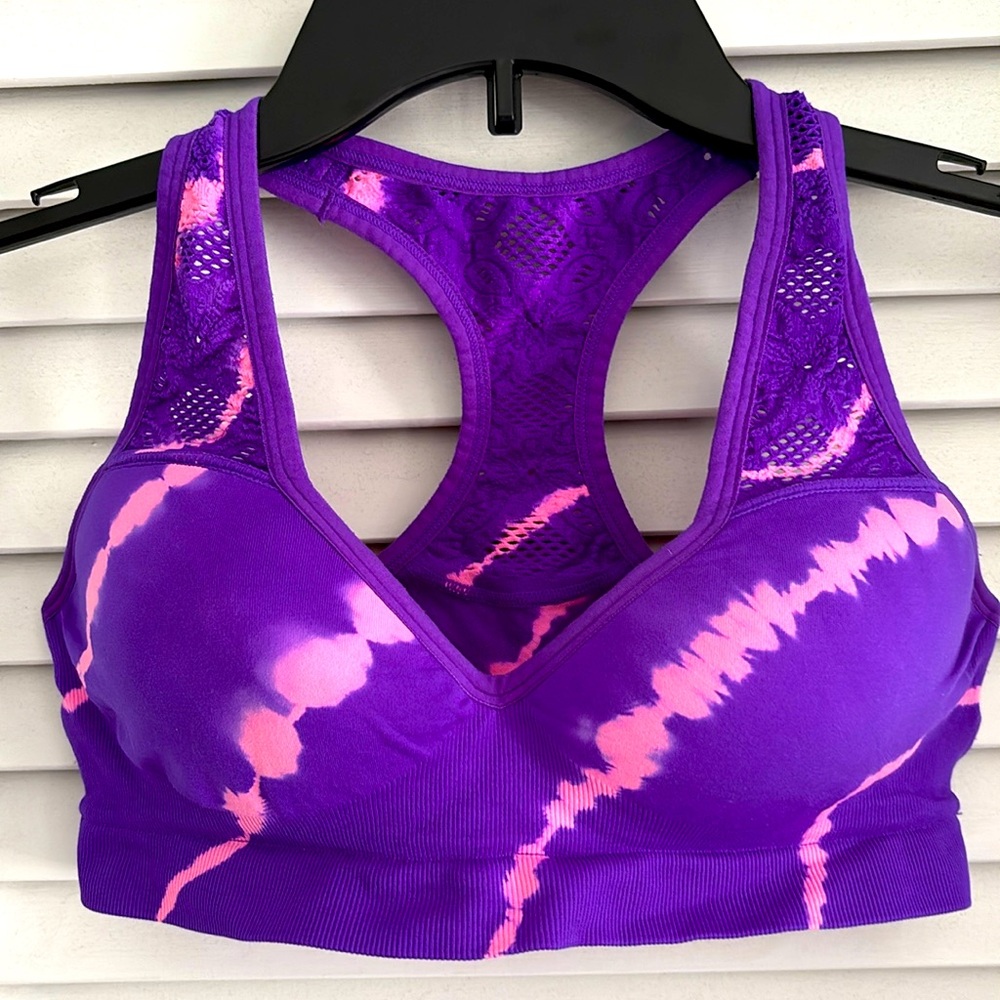 Victoria Secret PINK Size Medium Ultimate Push Up Padded Sports Bra
